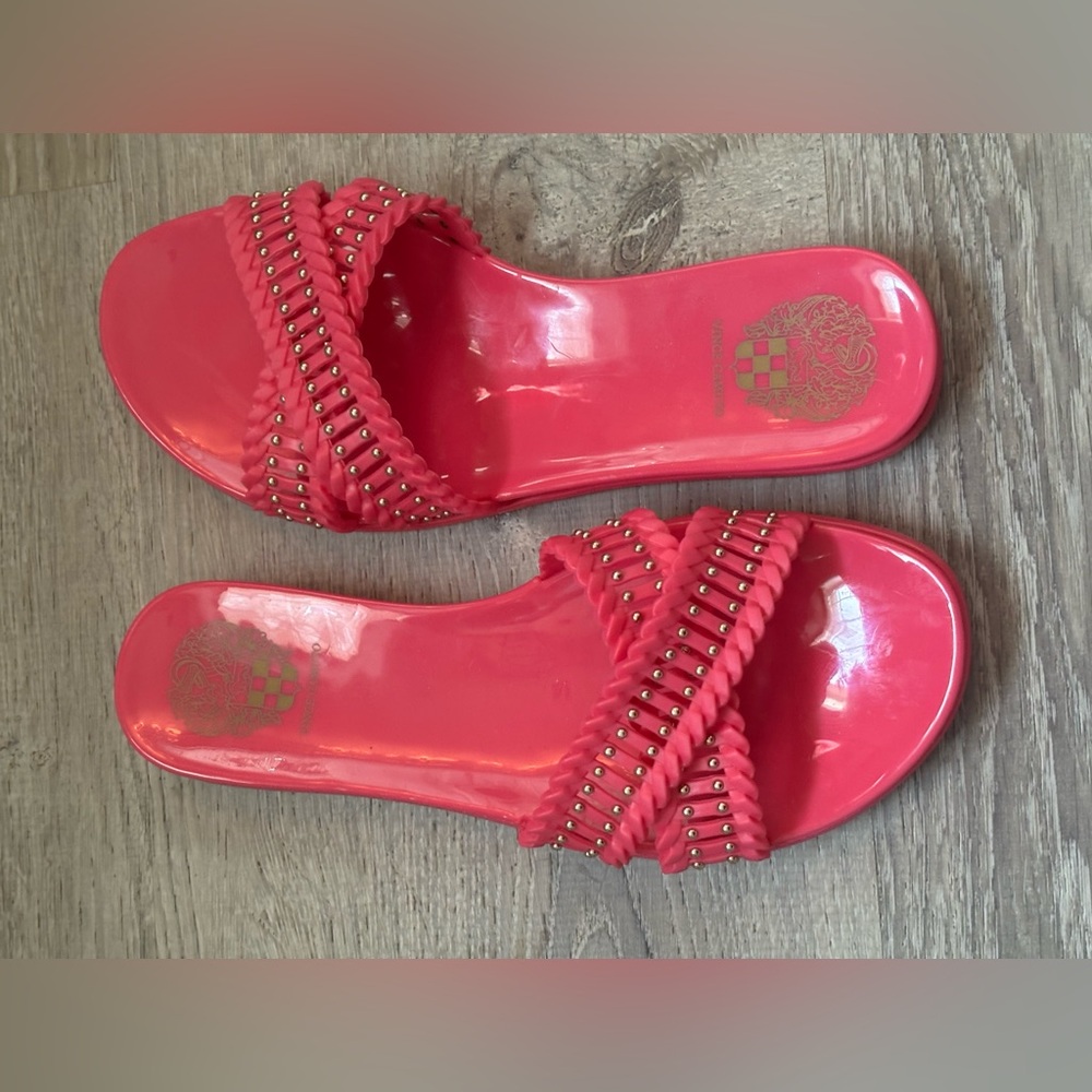 💝’VINCE CAMUTO’ ADORABLE+FUN PINK SLIDES